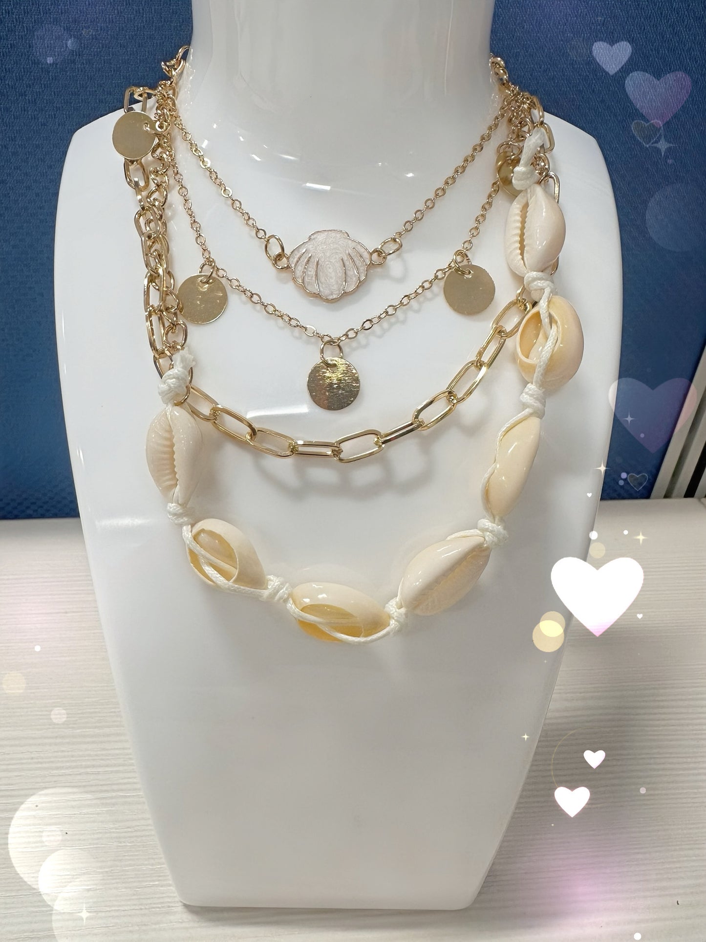 Multiple layer seashells necklace