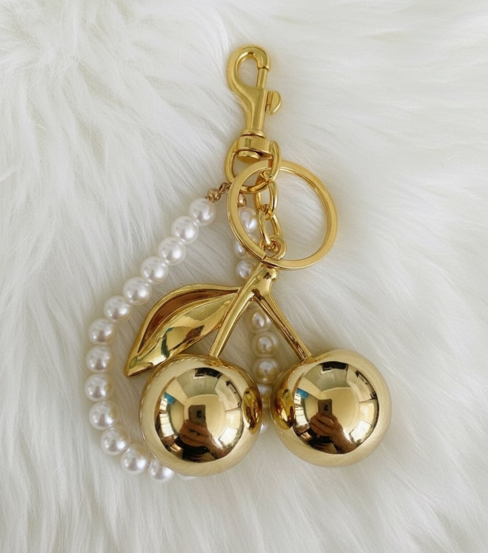 🍒 Gold Cherry Keychain with Pearl Handle – Elegant Bag & Purse Charm