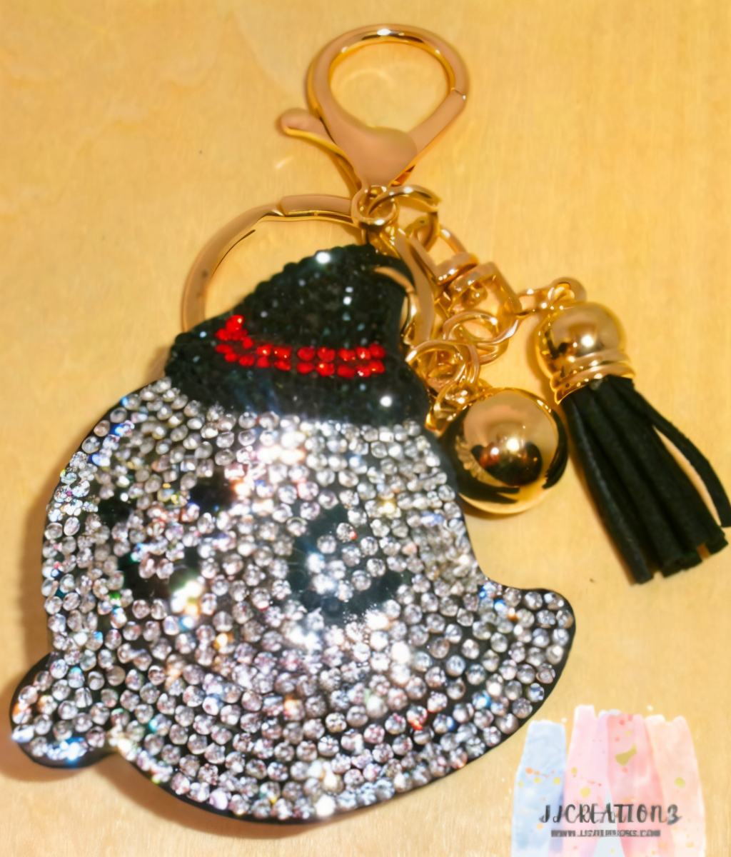 👻✨ Sparkling Ghost Charm Keychain – Halloween Edition