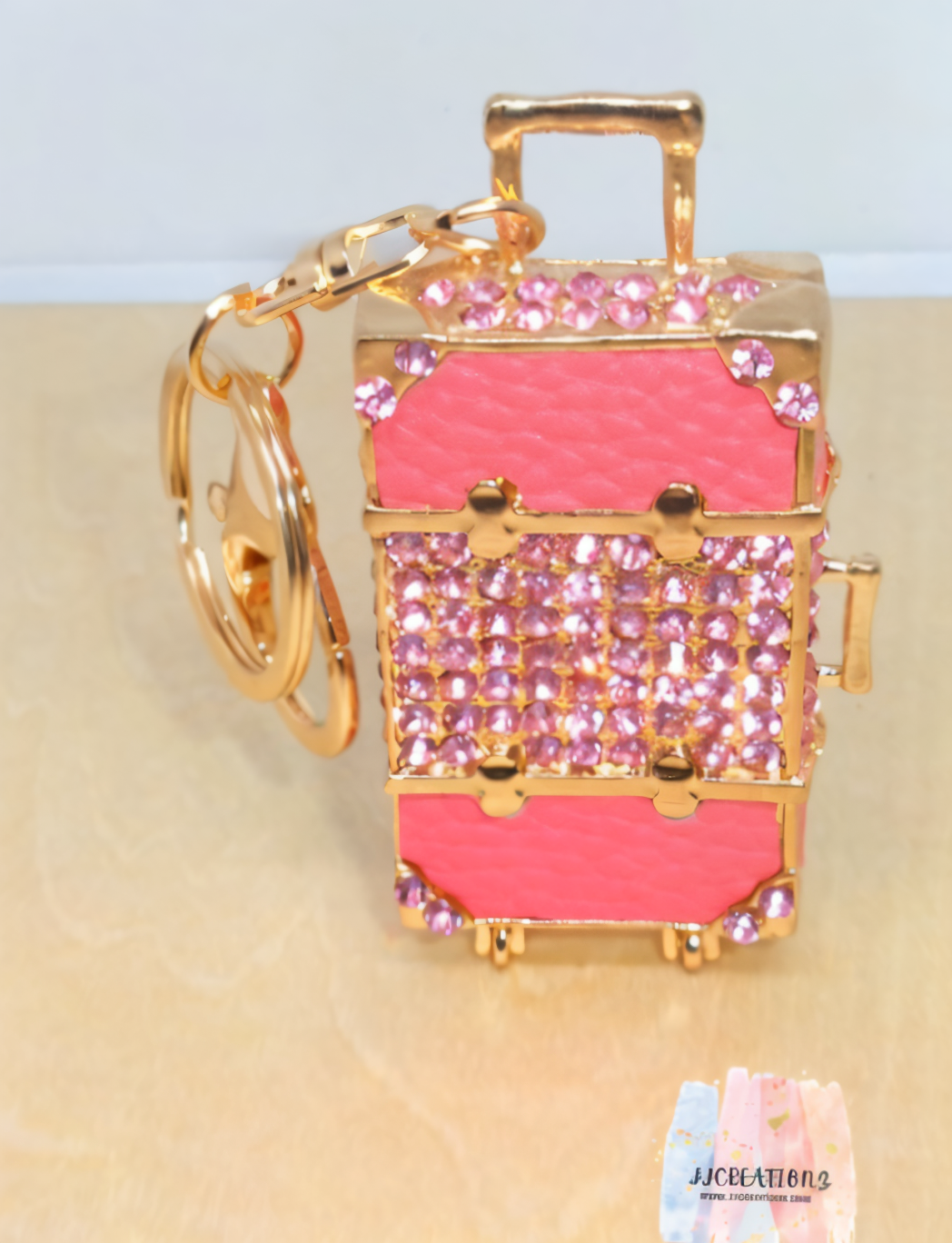 🌸 Pink Rhinestone Suitcase Keychain – Travel-Inspired Bag Charm 🌸