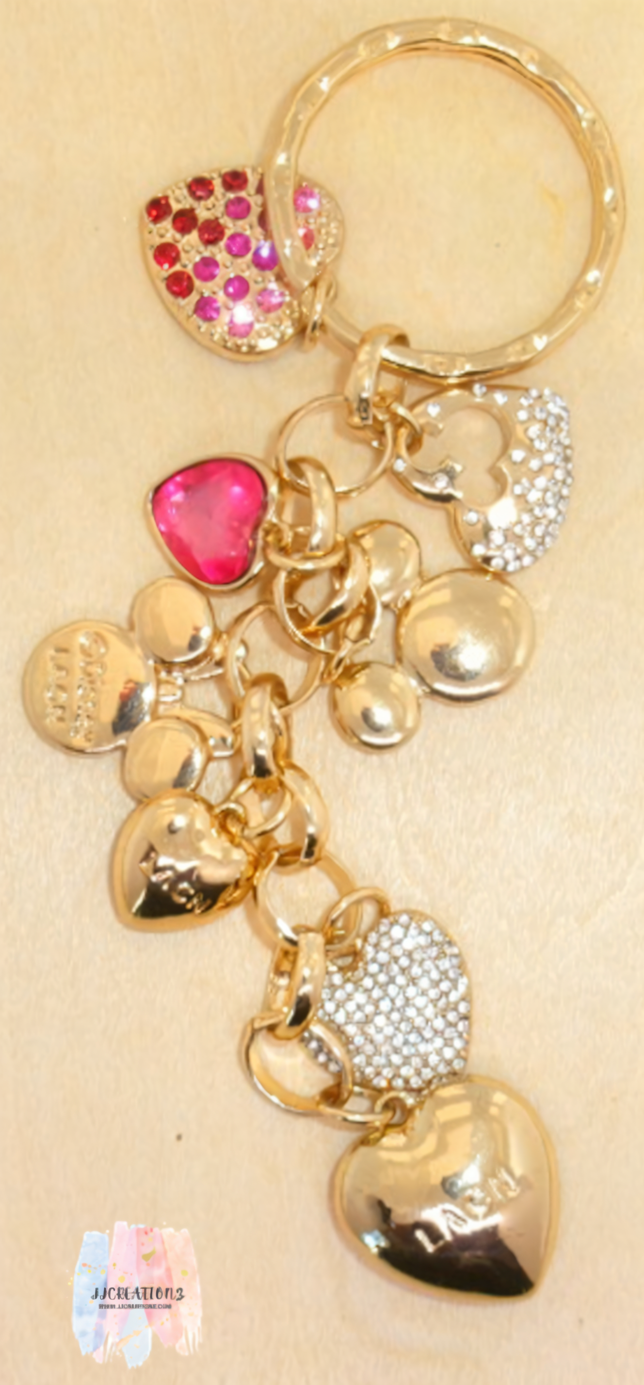 ✨ Gold Heart Charm Keychain – Elegant & Glamorous ✨