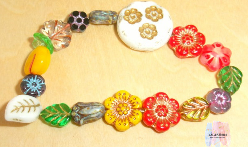 🌼 Boho Garden Glass Beaded Bracelet 🌼