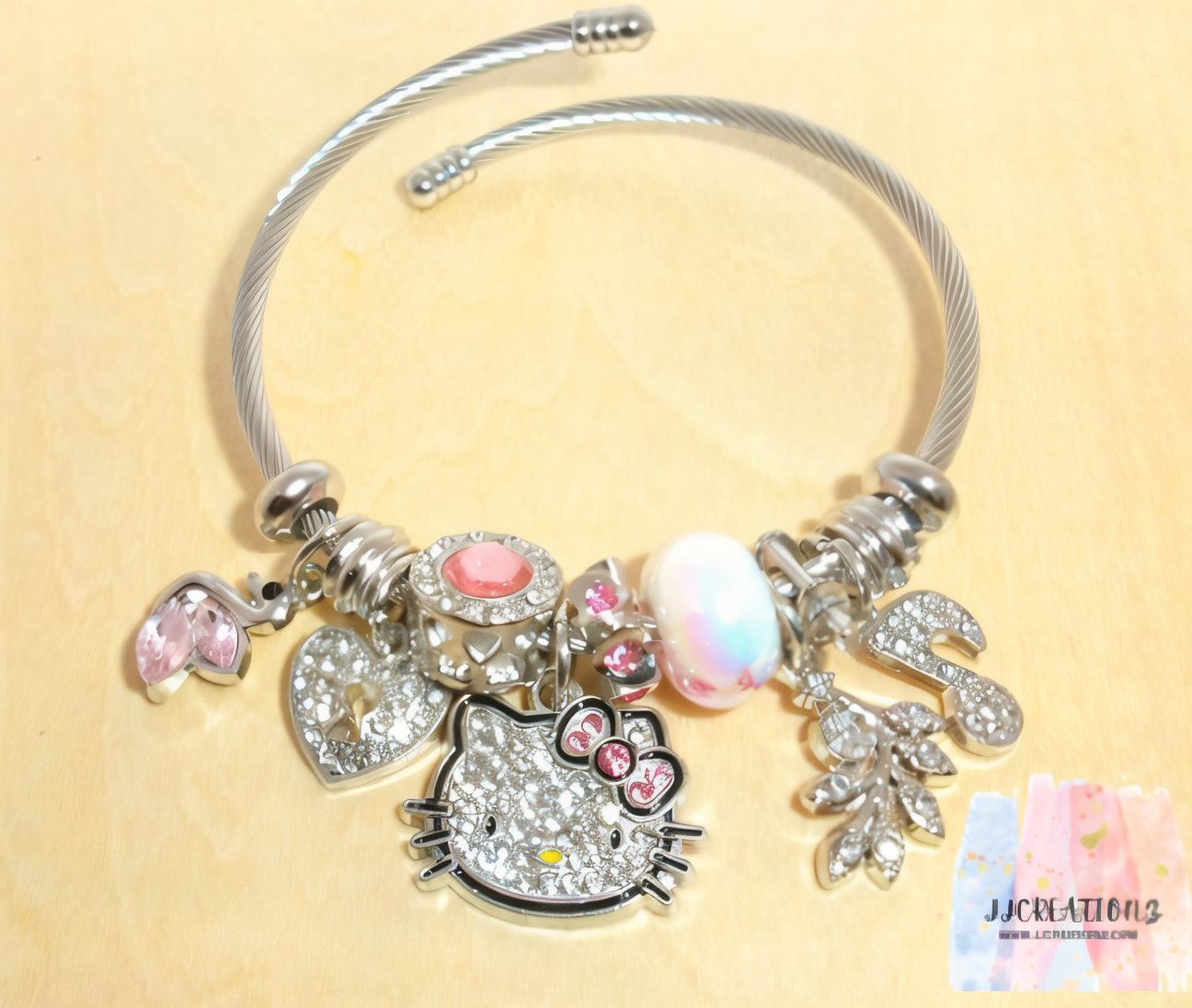 ✨ Hello Kitty Charm Bracelet – Silver Adjustable Bangle