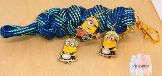 🎶 Minion Paracord Keychain Charm – Fun & Durable Accessory