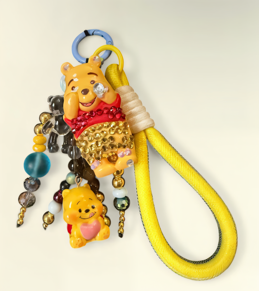 Winnie-themed Charm Keychain – Sparkle Edition 💛✨
