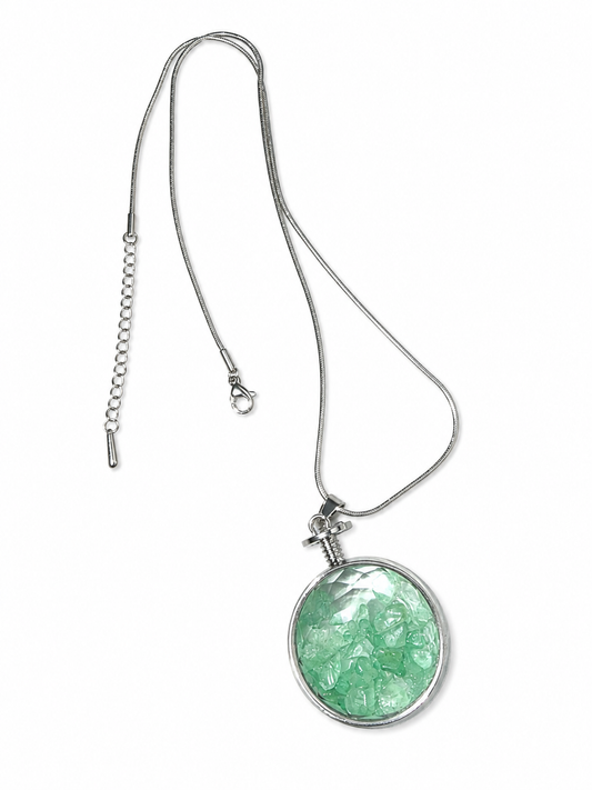 Green Crystal Chip Round Pendant Necklace