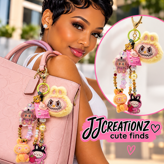 Labubu-themed Plush Charm Keychain – Cute & Cozy Edition 💖