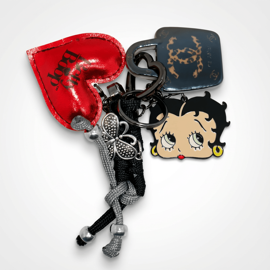 ❤️ Betty Boop Red Heart Charm Keychain – Retro Bag & Key Accessory