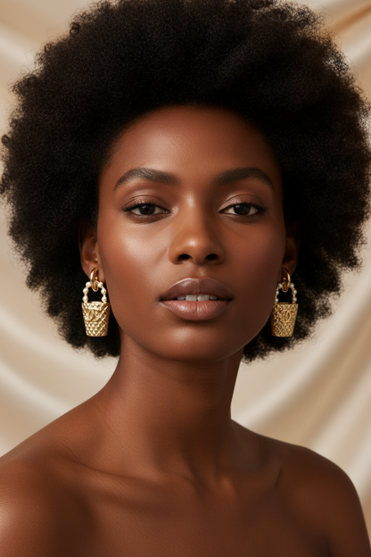Mini Handbag Pearl Hoop Earrings – Chic Gold Fashion Statement Earrings